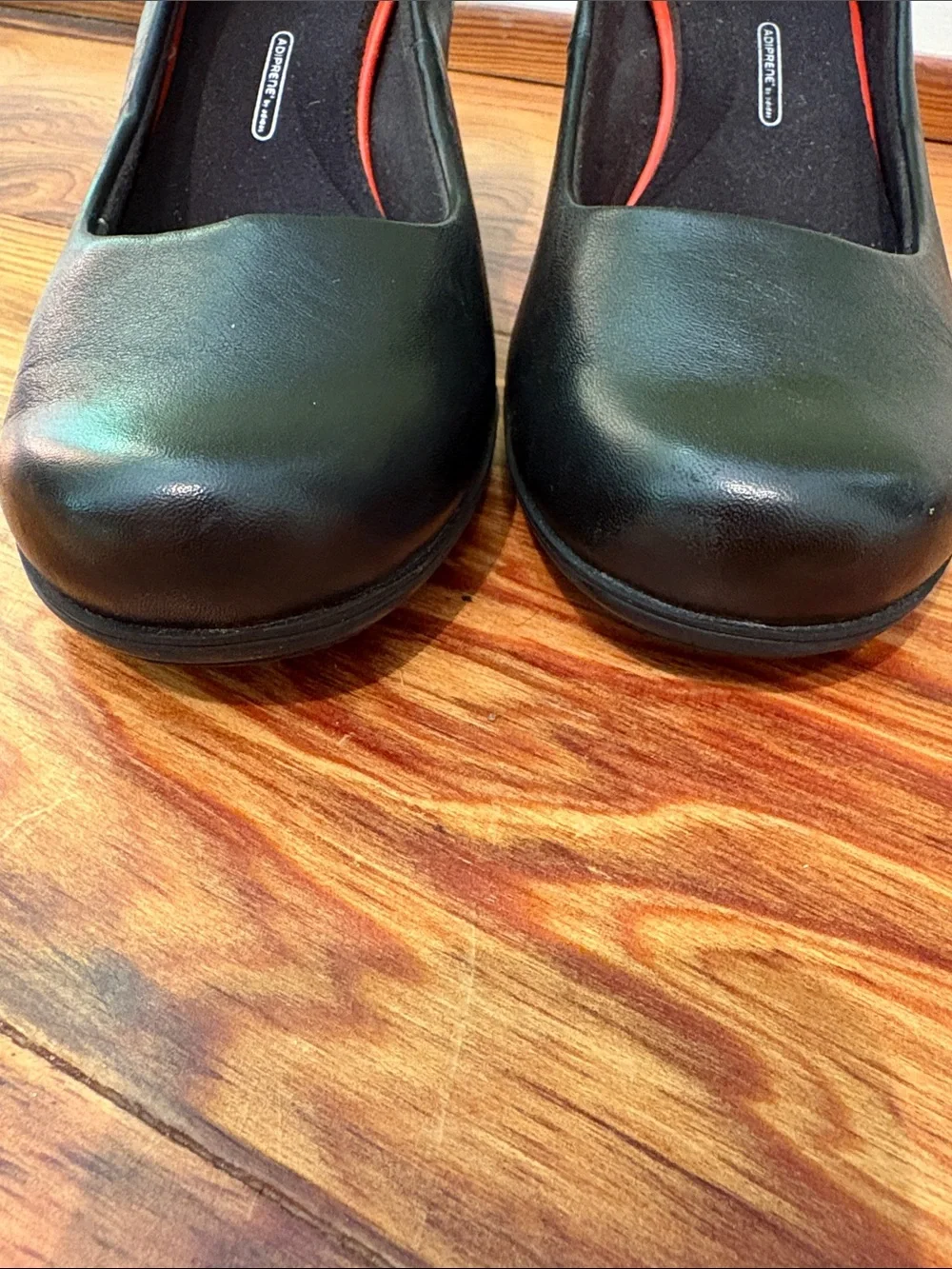 Rockport Black Leather Round-Toe Heels